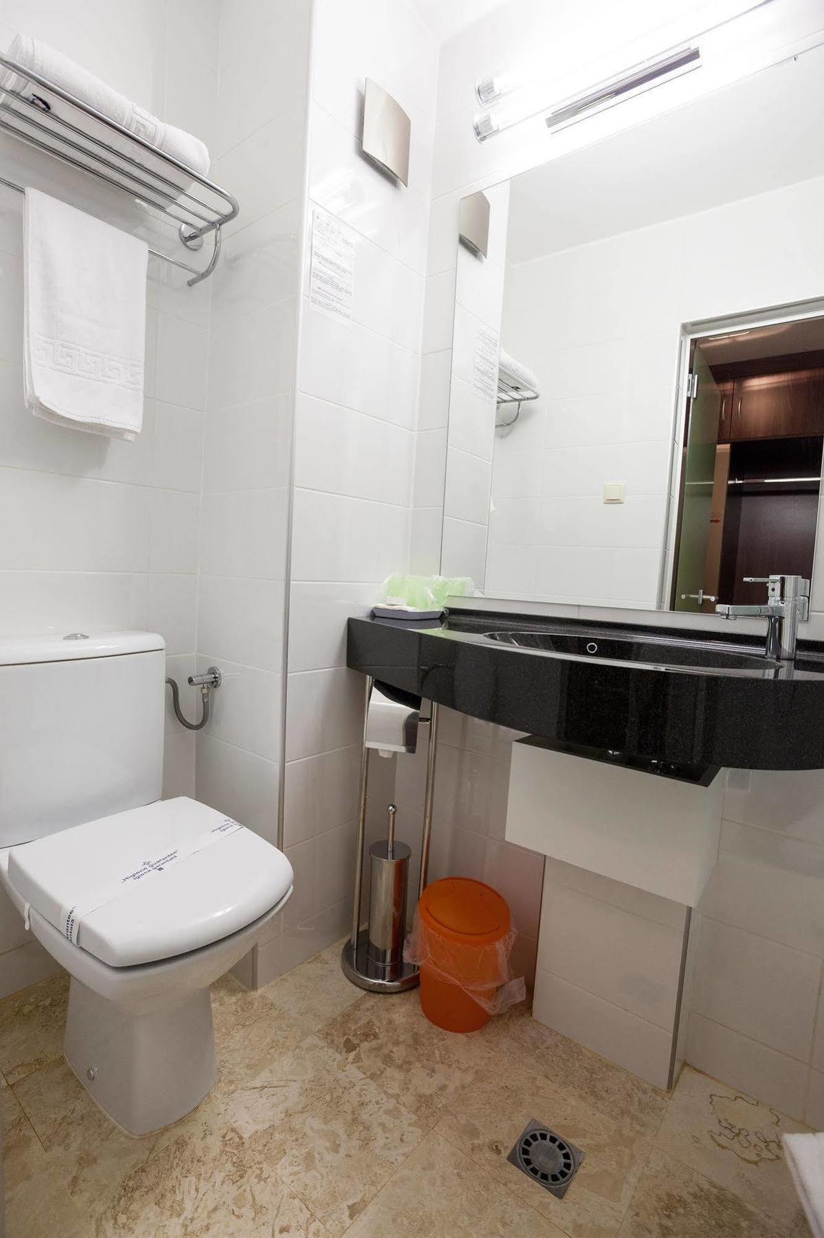 Hotel Nelisse Bükreş Dış mekan fotoğraf
