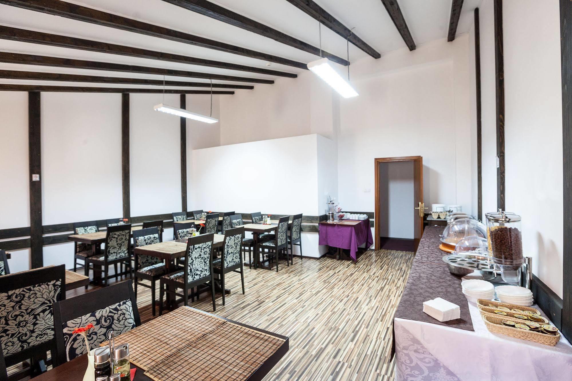 Hotel Nelisse Bükreş Dış mekan fotoğraf