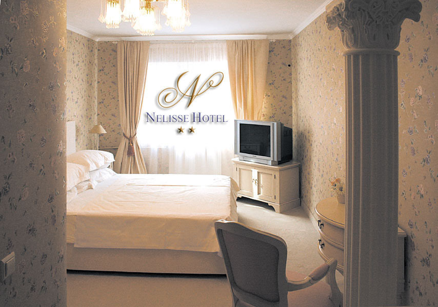 Hotel Nelisse Bükreş Oda fotoğraf